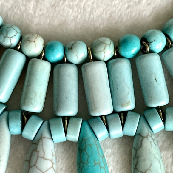 Beaded Turquoise Necklace/w Rhinestones - Picture 15 of 17